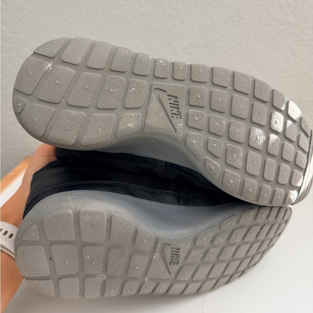 Nike Roche Boots - Picture 3 of 6